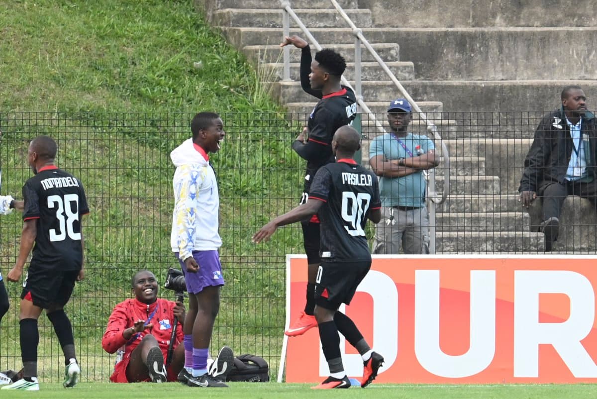 HU1 9YEWcAAUhvM