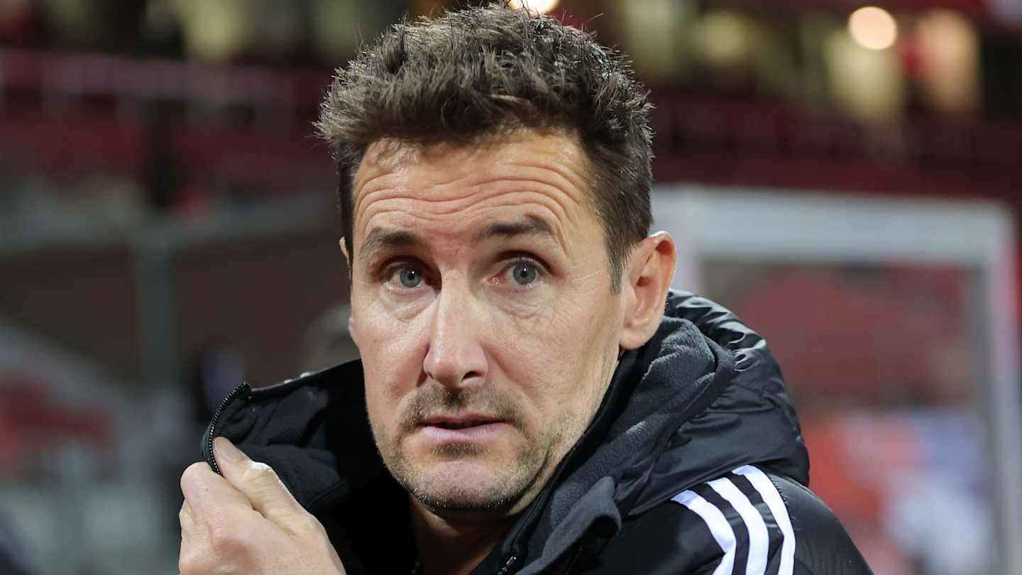 01kmnc5ecbtnj2wzea4v 01kmnc5ecbtnj2wzea4v